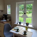 Holiday home Kleines Reethaus Johannsen - Mit Geschmackvoller Einrichtung Und Tollem Garten