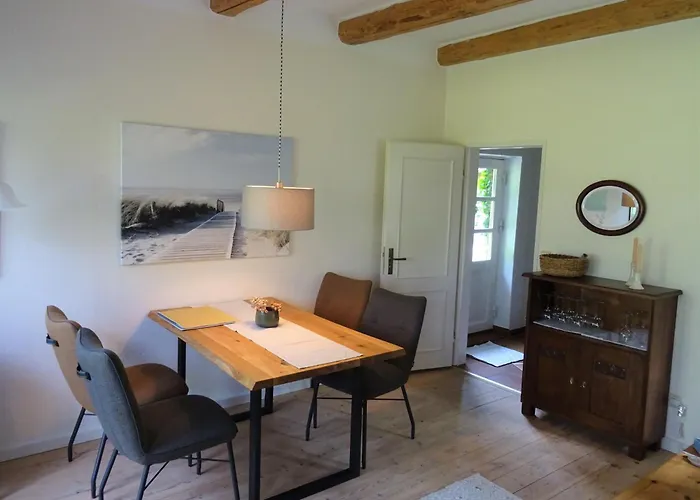 Semesterbostad Kleines Reethaus Johannsen - Mit Geschmackvoller Einrichtung Und Tollem Garten